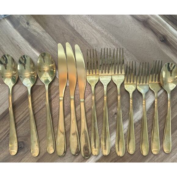 Cambridge Gold #21 3 Knives 3 Dinner 3 Salad‎ Forks 4 Dinner 1 Dessert Spoon Set - Picture 2 of 12
